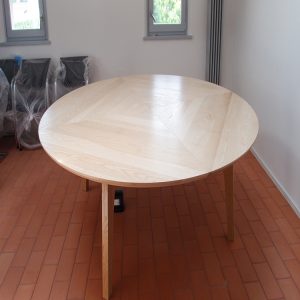 tavolo-rotondo-ufficio