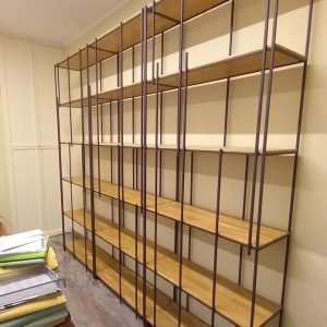 Libreria e console in ferro e legno